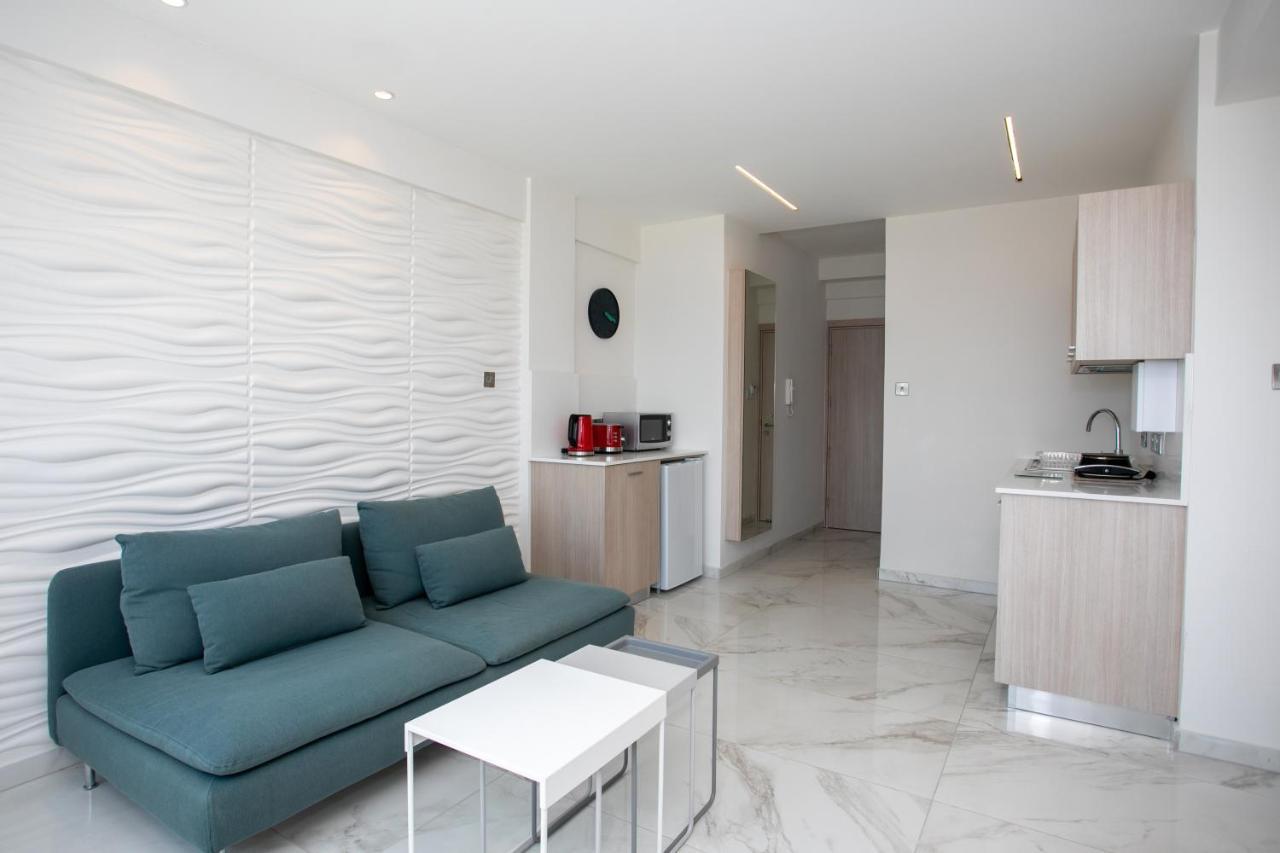 Les Palmiers Sunorama Beach Apartments 라르나카 외부 사진