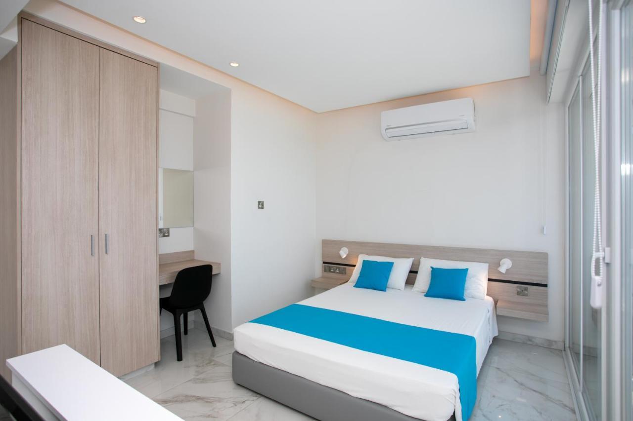Les Palmiers Sunorama Beach Apartments 라르나카 외부 사진