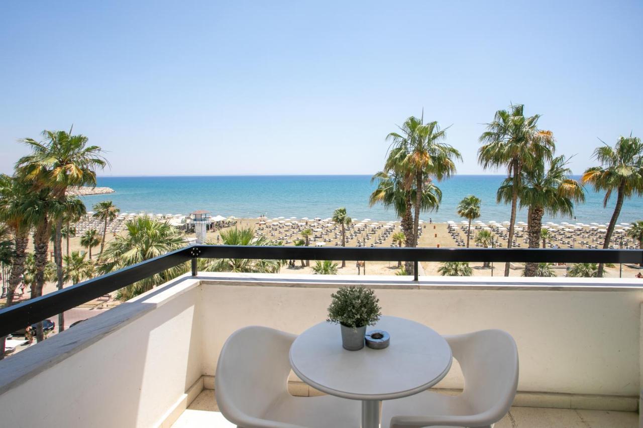 Les Palmiers Sunorama Beach Apartments 라르나카 외부 사진